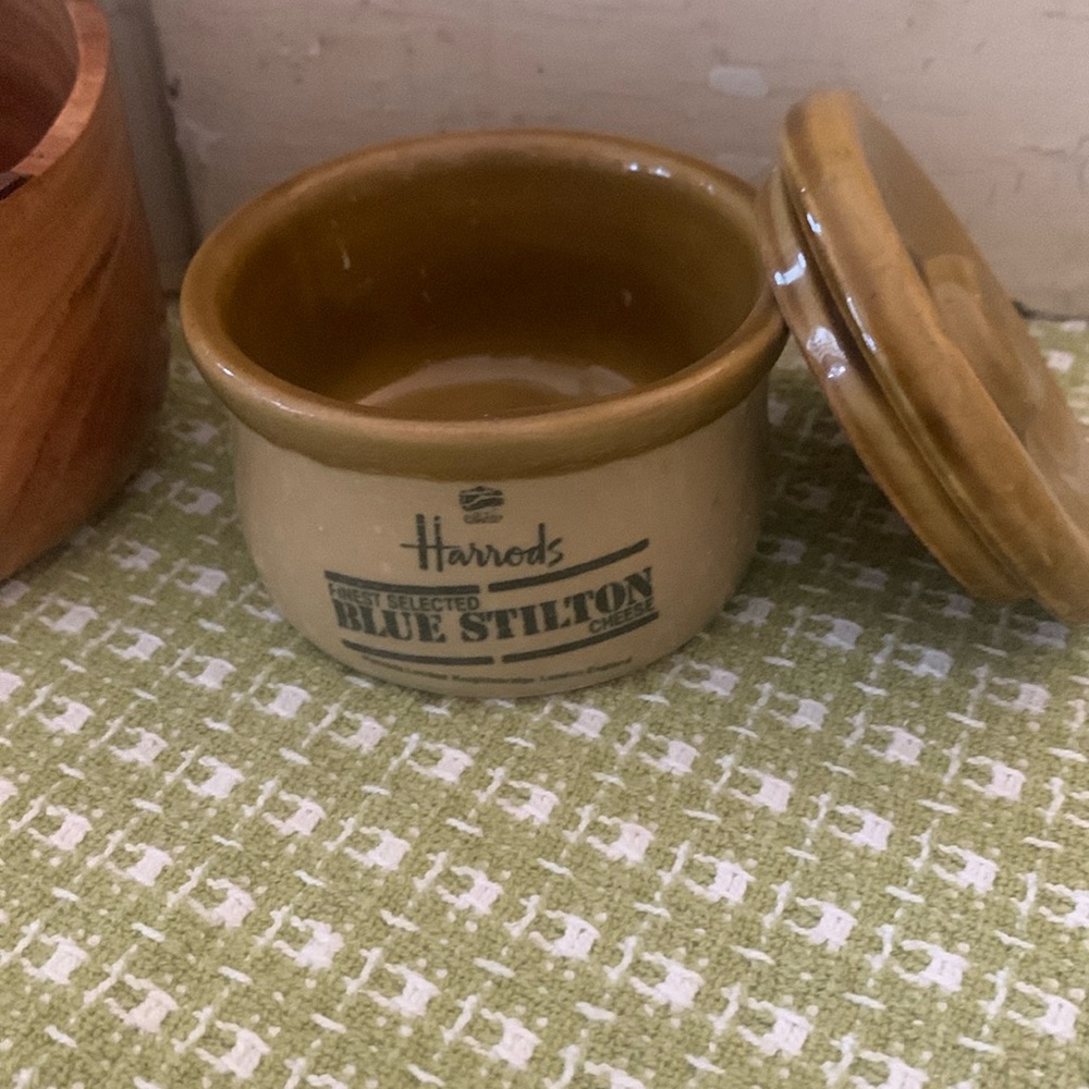 Harrods Blue Stilton container✨